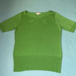 NEW YORK AND COMPANY knit sweater petal cutout short sleeve green stretch size M